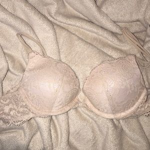 Victoria’s Secret lace bra